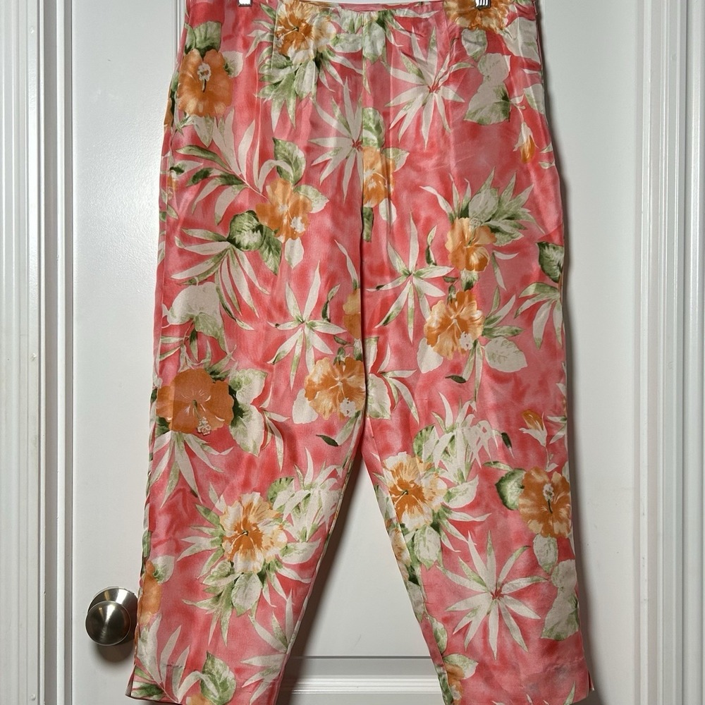 Allison Taylor Vintage 100% Silk  Tropical Floral Capri Pants Resort Chic Style‎